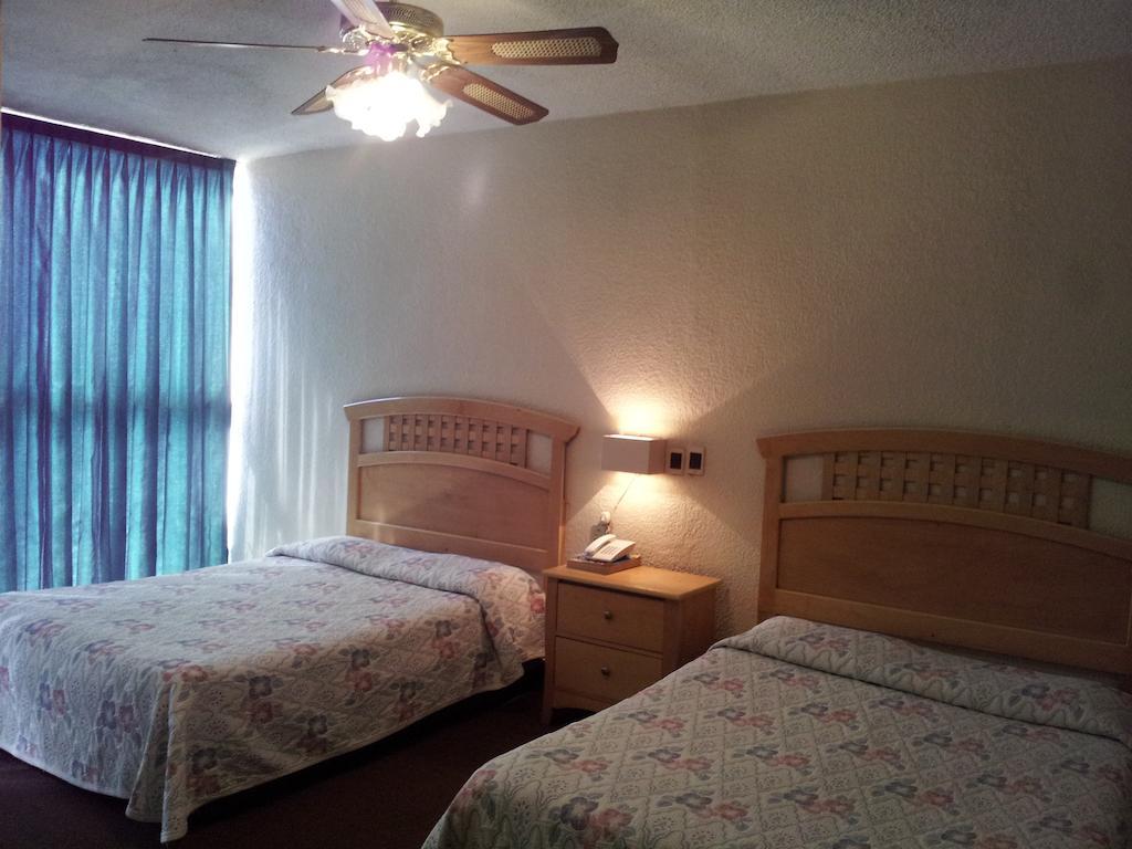 סלמנקה Hotel El Monte חדר תמונה