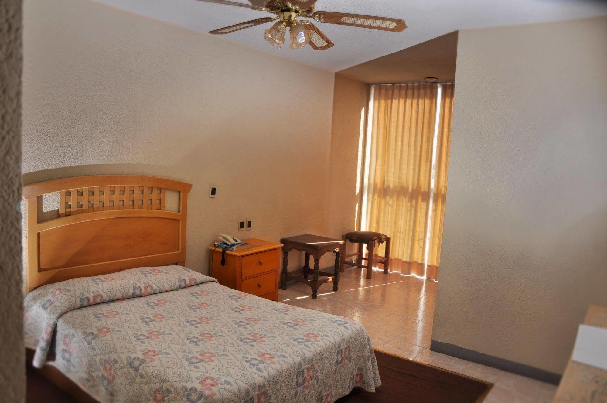 סלמנקה Hotel El Monte מראה חיצוני תמונה